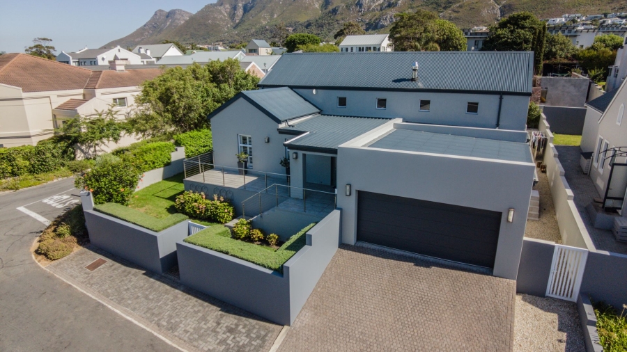 4 Bedroom Property for Sale in Onrus Western Cape